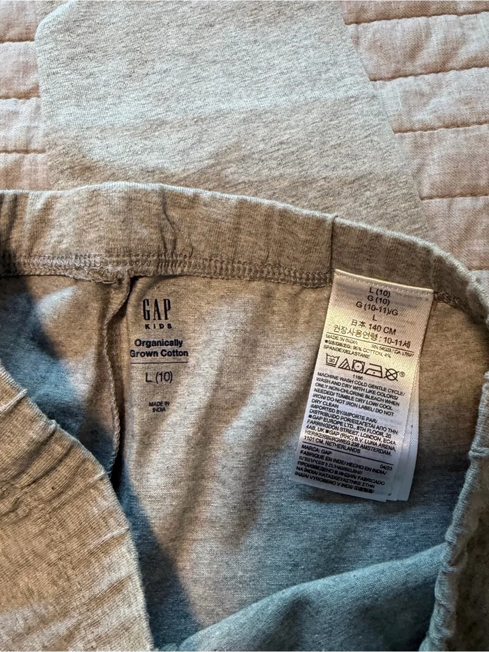 NWOT GAP Light Gray Full Length Leggings
